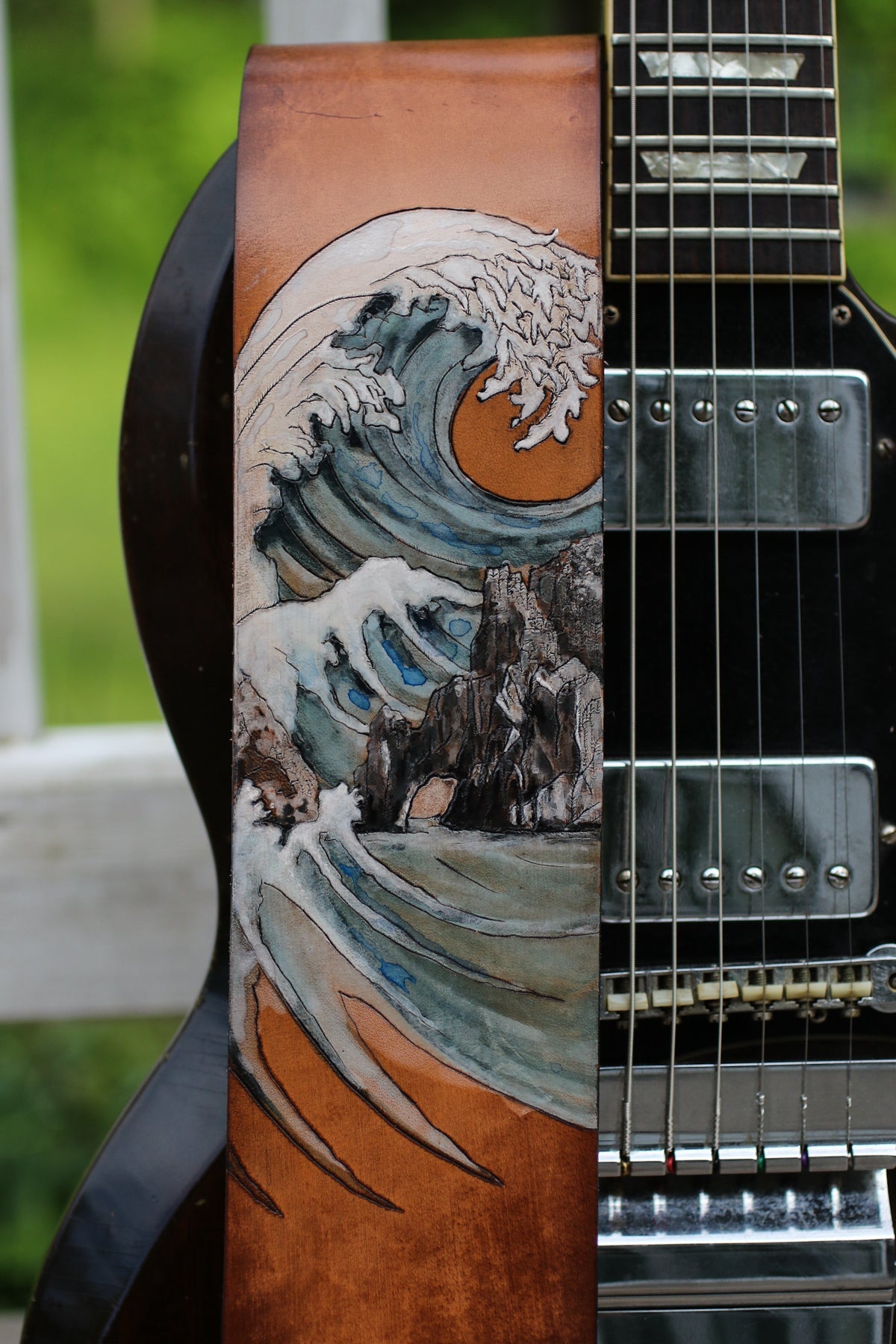 Custom Wave and Cabo Arch Guitar Strap