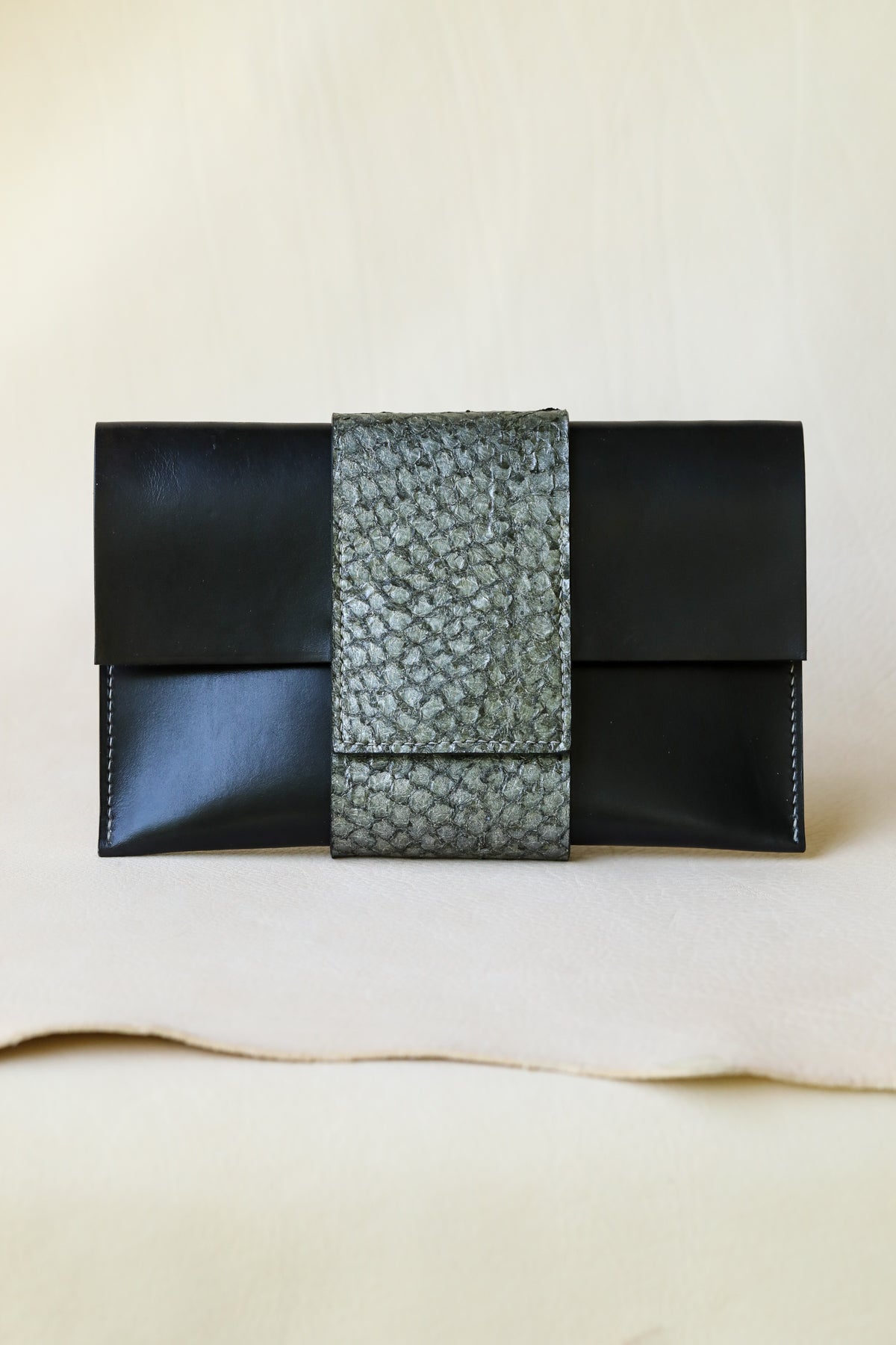 ready to ship. Atlantic Clutch No. 4