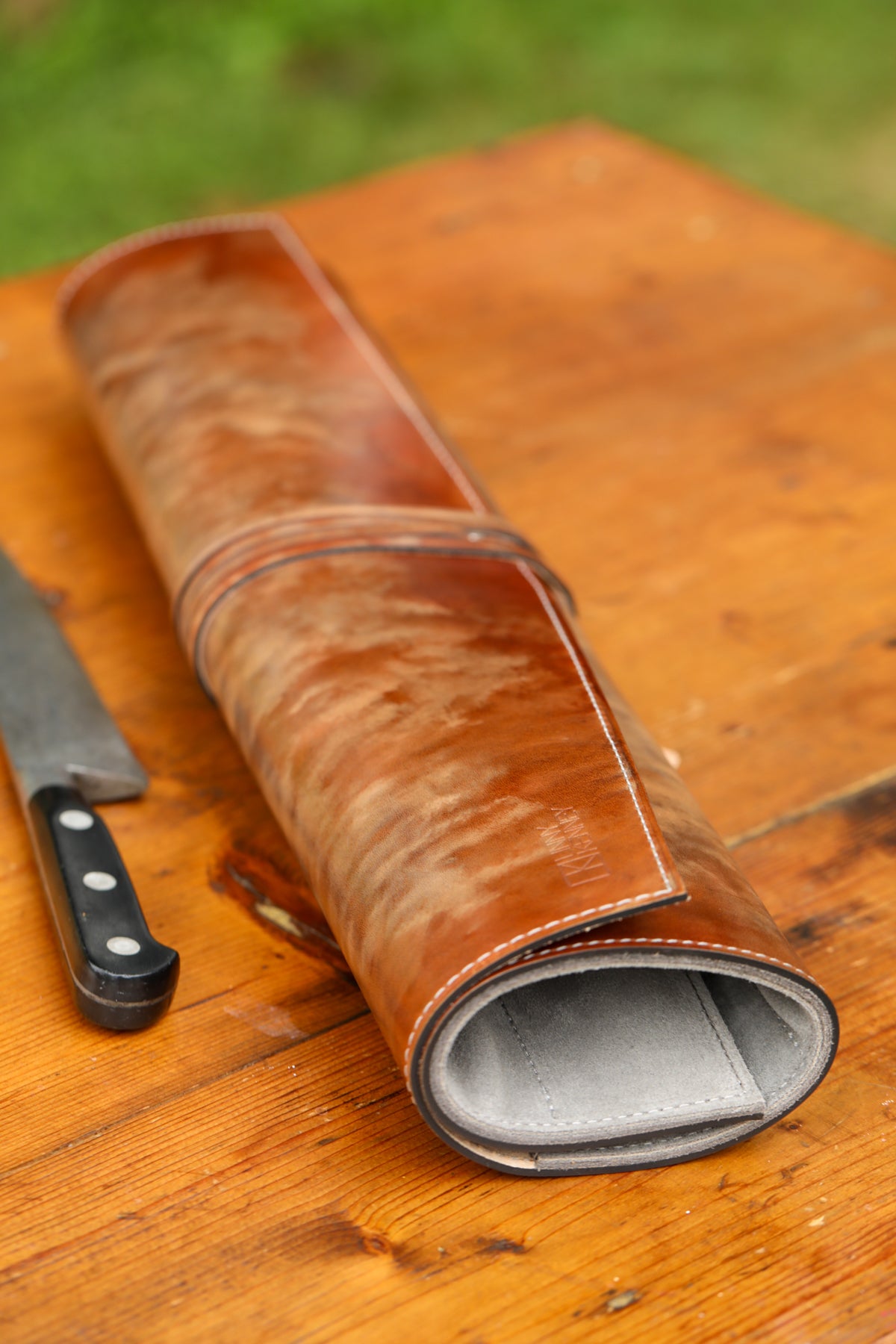 Signature Stain Old Stone 5-slot Italian Leather Knife Wrap