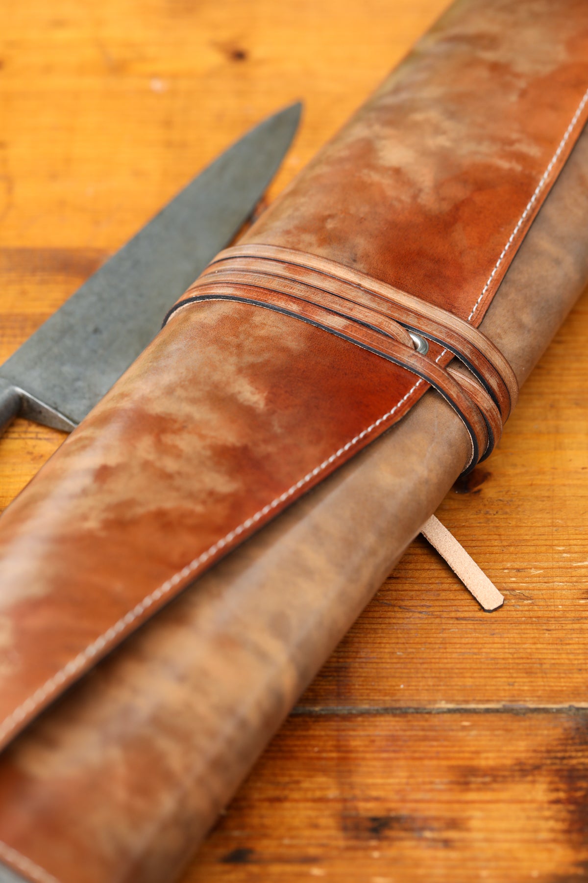 Signature Stain Old Stone 5-slot Italian Leather Knife Wrap