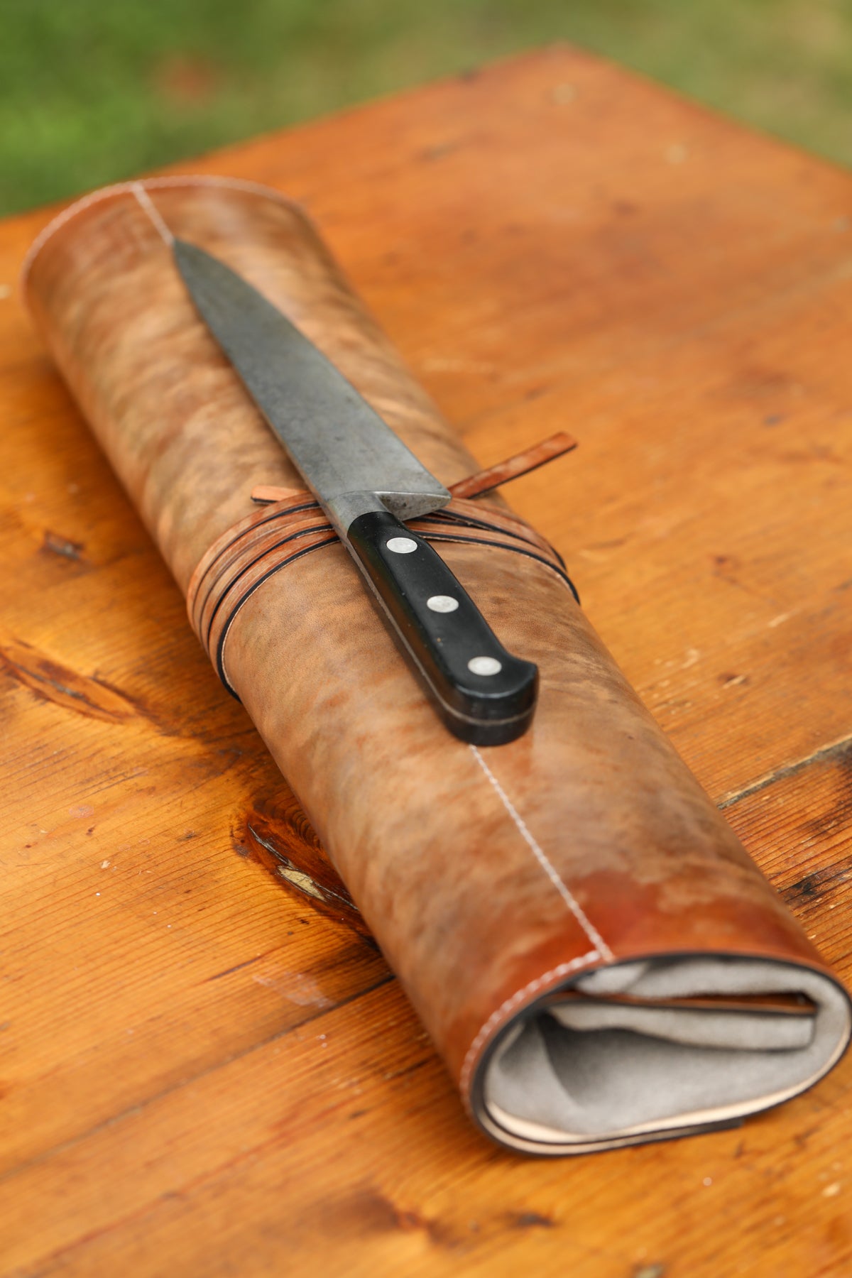 Signature Stain Old Stone 5-slot Italian Leather Knife Wrap