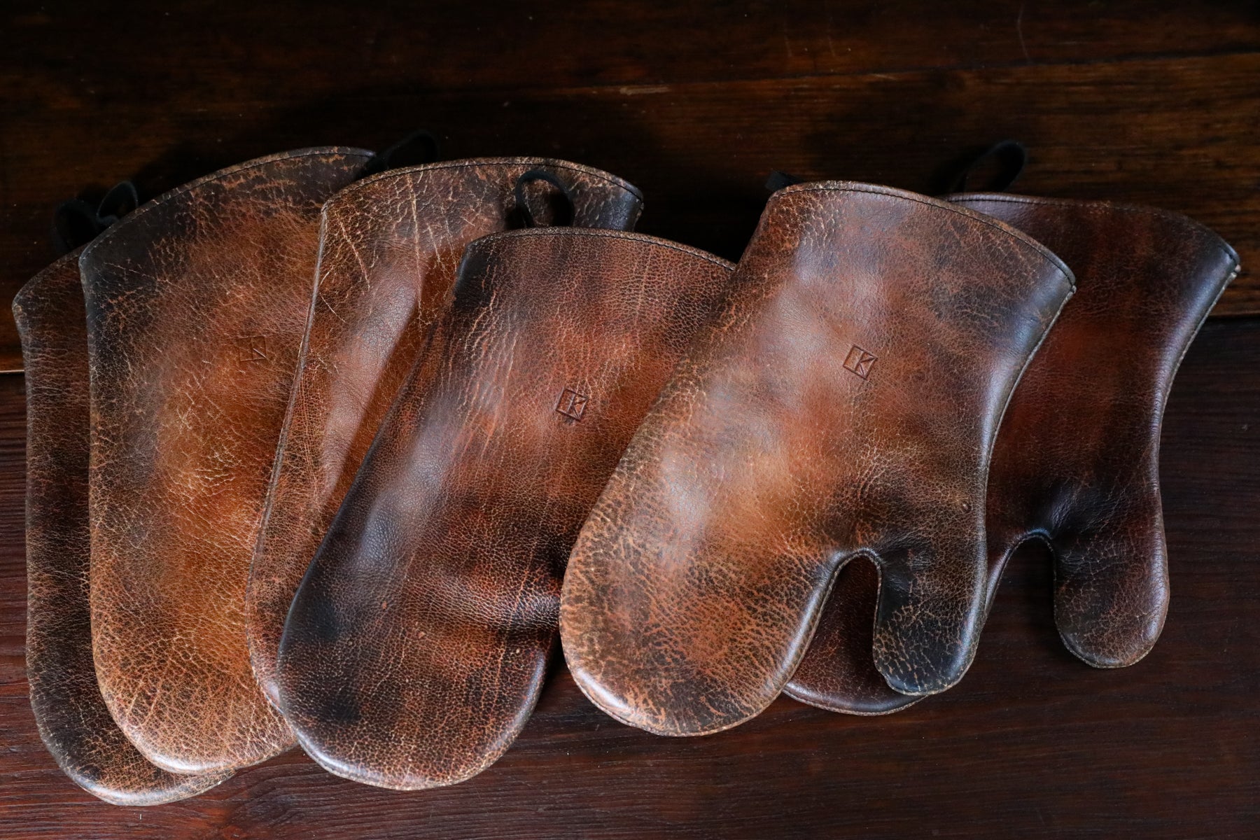 signature stain old timber leather oven mitts