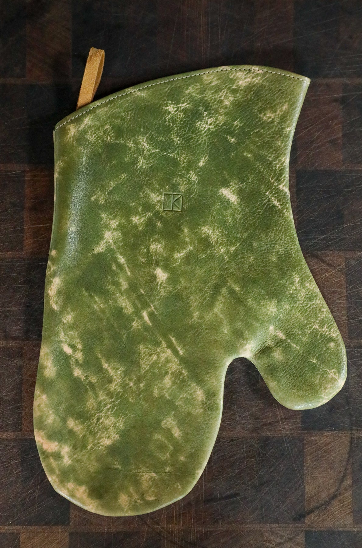 Lightweight Olive Natural Leather Oven Mitt
