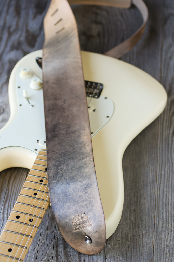 Italian leather smoke guitar strap 